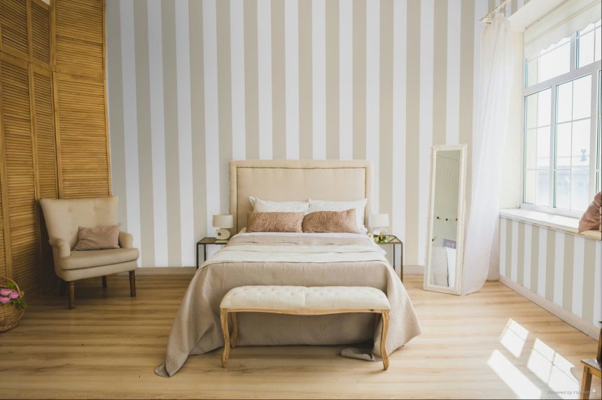 Tapéta, bézs-fehér, csíkok, 4467, Momi, Parato by Cristiana Masi